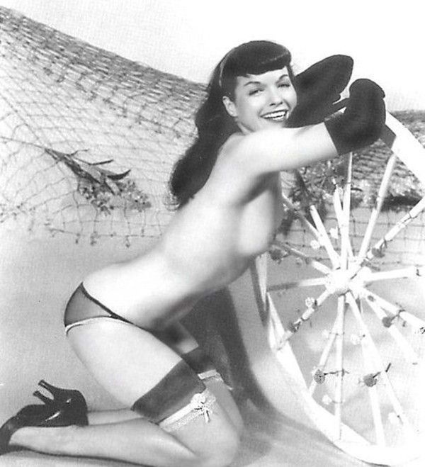 Images Bettie page.